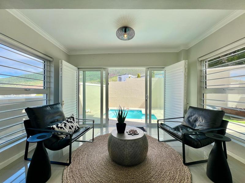 To Let 3 Bedroom Property for Rent in Kronenzicht Western Cape